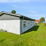 Todor - 150m From The Sea By Interhome *