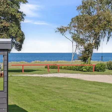 Holiday home Todor - 150m From The Sea By Interhome